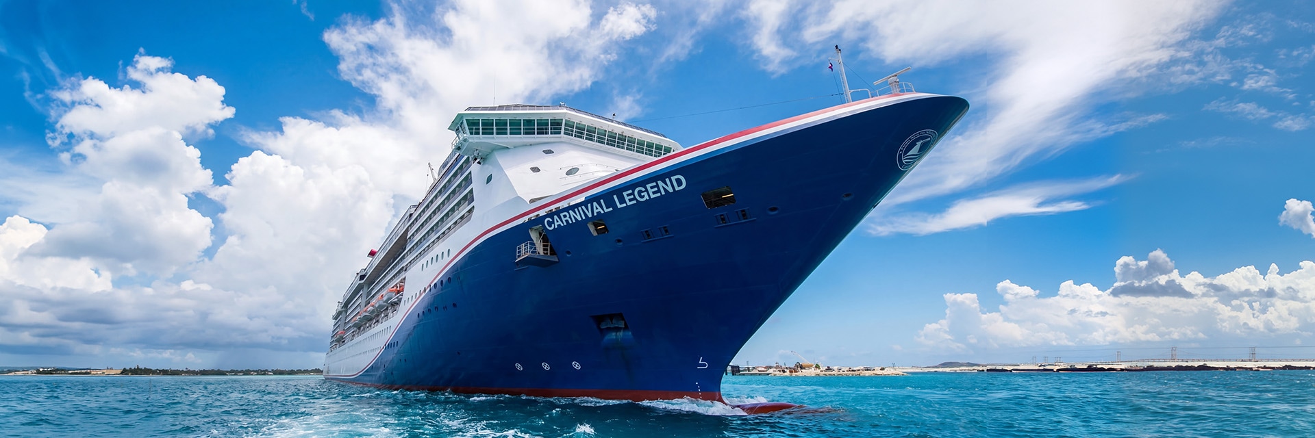 carnival legend sets sail at sea