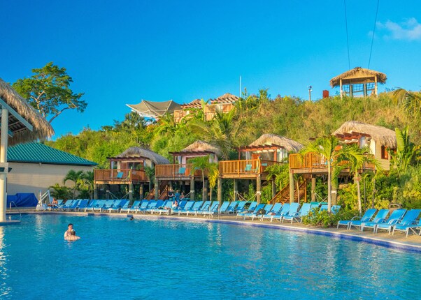 pool view in amber cove 