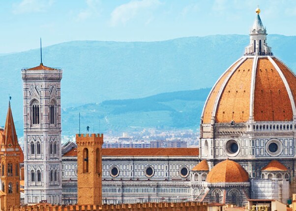 amazing view of the basilica di santa maria del fiore in florence