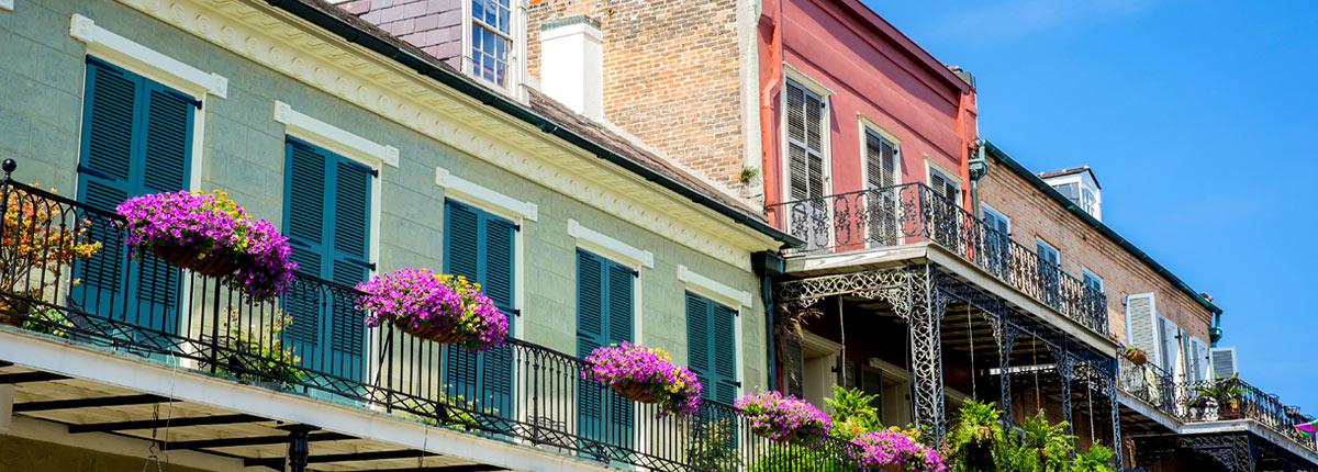colorful architecture in the french quarter of new orleans