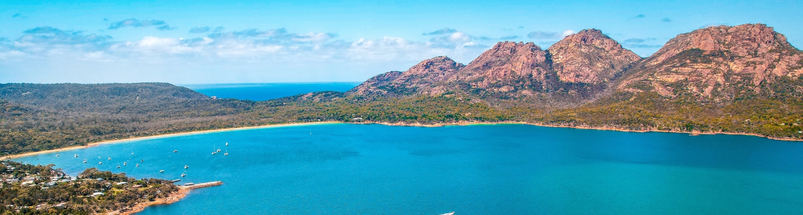arial view of the great oyster bay tasmania