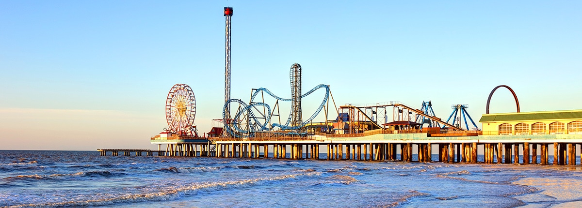 beachside amusement park on pier in galveston