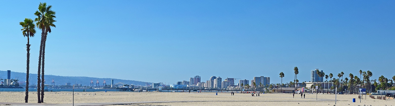 The beach and beach activities in Long Beach, CA