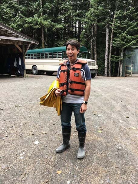 TheTravelBite_RachelleLucas_AlaskaWildernessSafari-6-750x1000