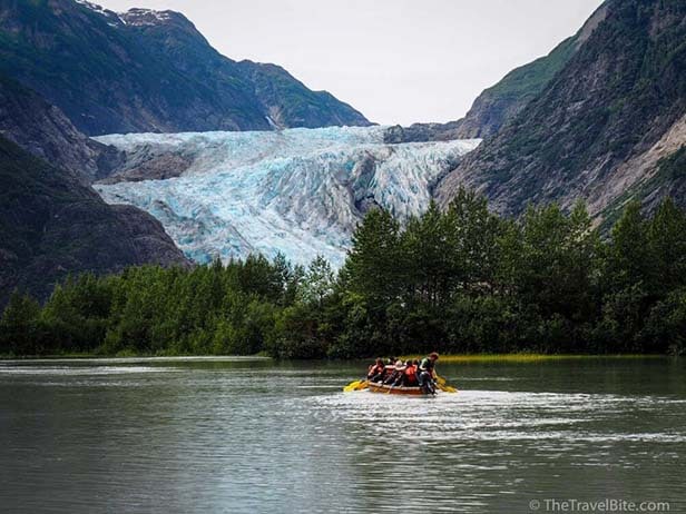 TheTravelBite_RachelleLucas_AlaskaWildernessSafari-8-1000x750