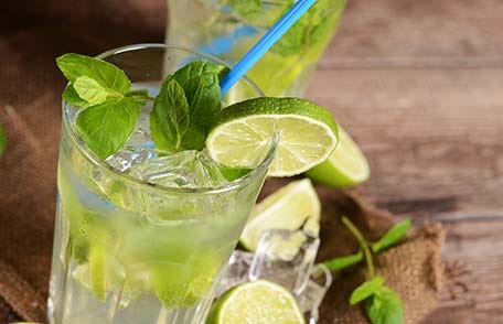 refreshing mohito with mint garnishes