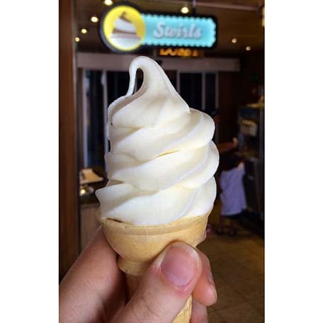 soft-serve ice cream cone