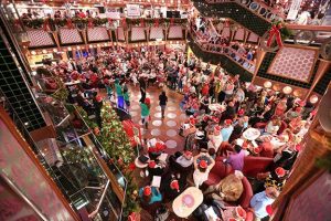 Top 10 Reasons to Love Christmas Cruises | Carnival Cruise Line