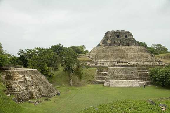 mayanxunantunich ruins in belize
