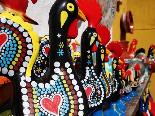 ceramic traditional portuguese roosters