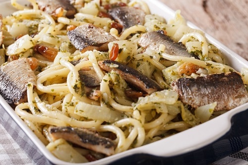 sardine pasta with pine nuts and oregano