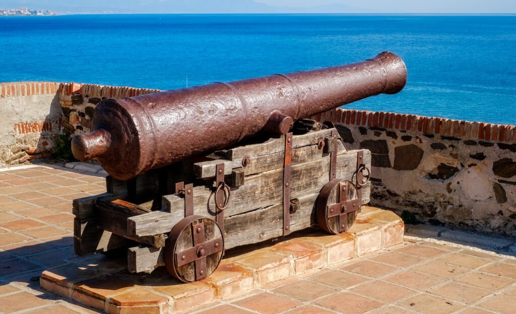 Old wartime cannon overlooking a wide open sea