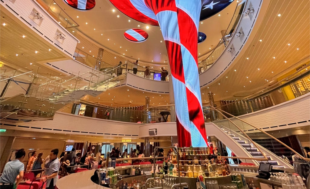 4 Reasons to Celebrate Your Veteran with Carnival Cruise